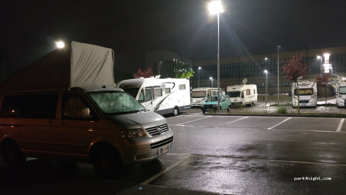 (67100) L'Aquila - 15 Via Francesco Filomusi Guelfi — foto