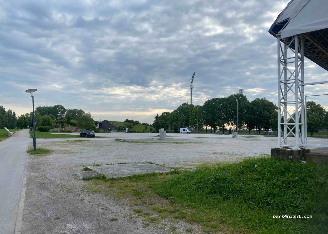 (47000) Karlovac - 1950 Rakovac ulica — foto 4