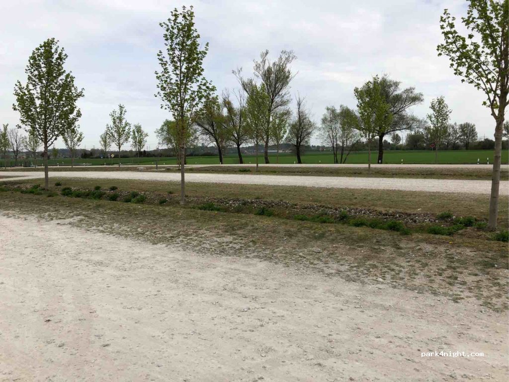 (85232) Bergkirchen - Gadastraße — foto 3