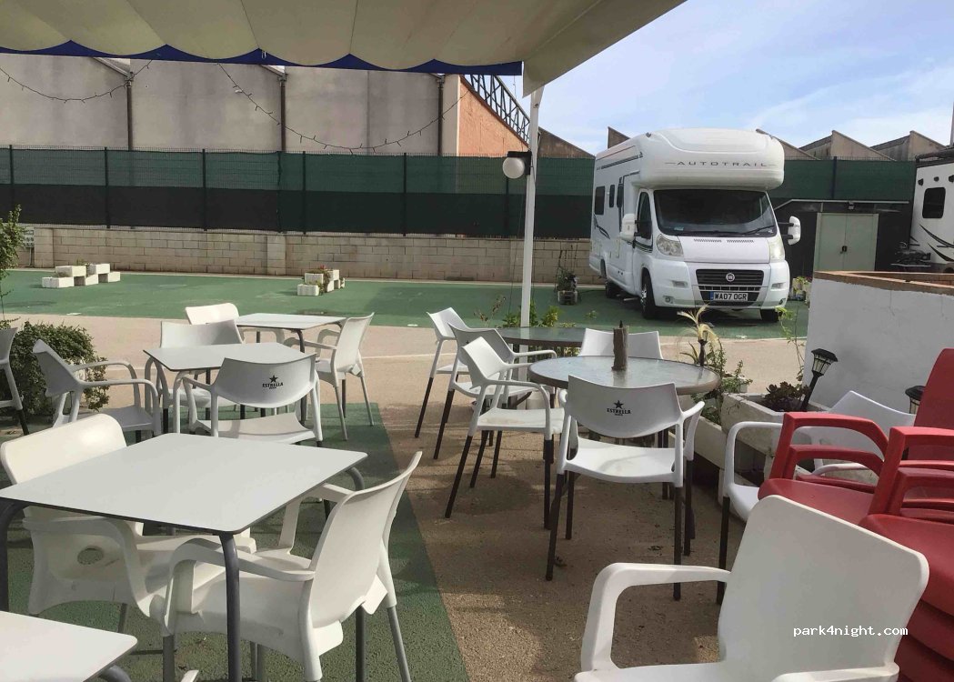 Km Zero Camper Park — foto