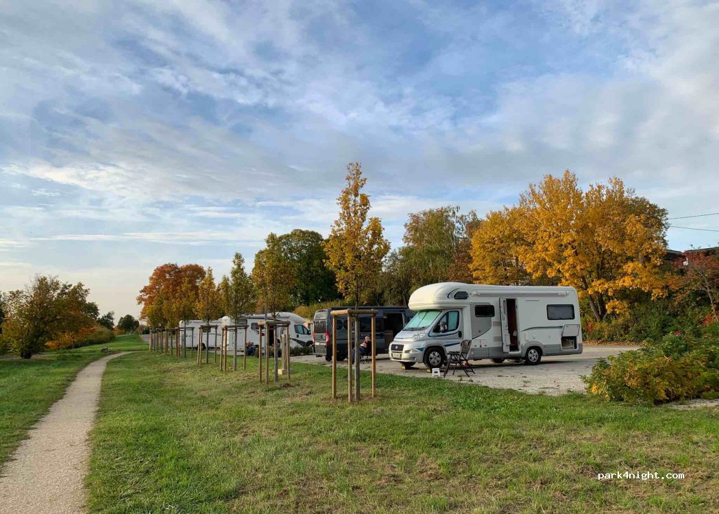 (73235) Weilheim an der Teck - Kalixtenbergstrasse — foto 2