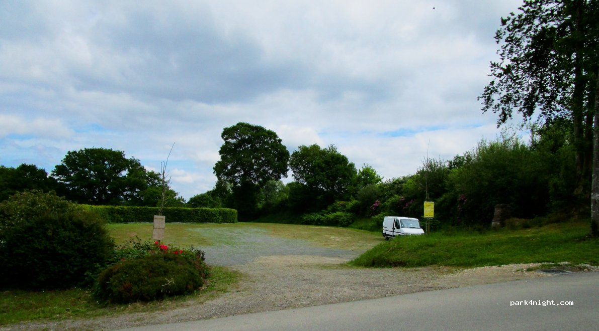 (29530) Plonévez-du-Faou - 14-16 Saint-Herbot — foto 2