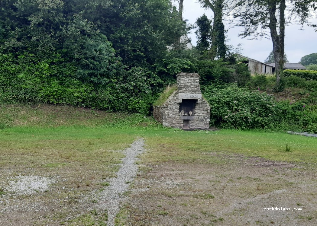 (29530) Plonévez-du-Faou - 14-16 Saint-Herbot — foto 4