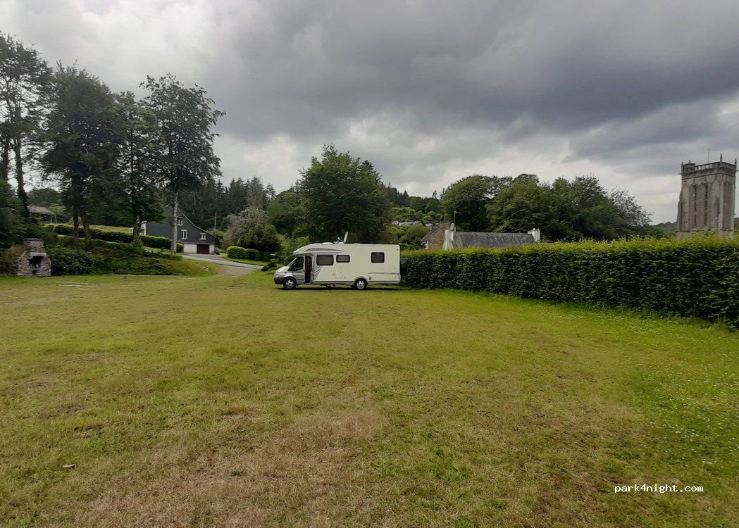 (29530) Plonévez-du-Faou - 14-16 Saint-Herbot — foto 5