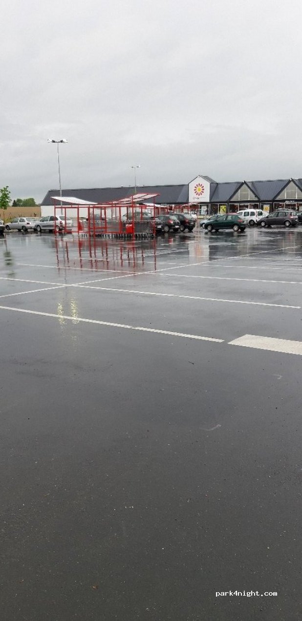 (14170) Saint-Pierre-sur-Dives - 64 Rue de Lisieux — foto 3