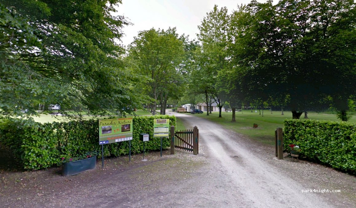Camping Paradis Nature à La Chapelle d'Angillon — foto
