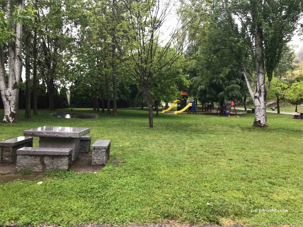 (10470) Villanueva de la Vera - Parque El Corchito, 203 Av de la Vera, 160 — foto