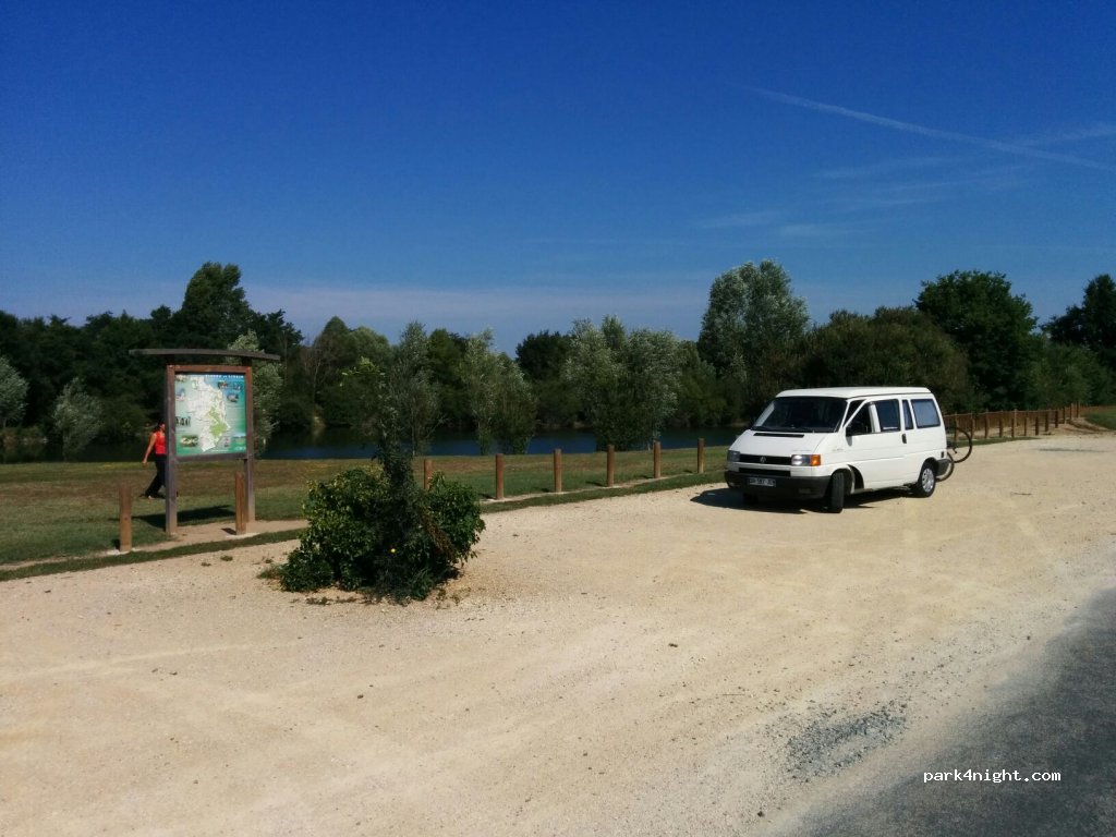 (86220) Port-de-Piles - D5AB — foto