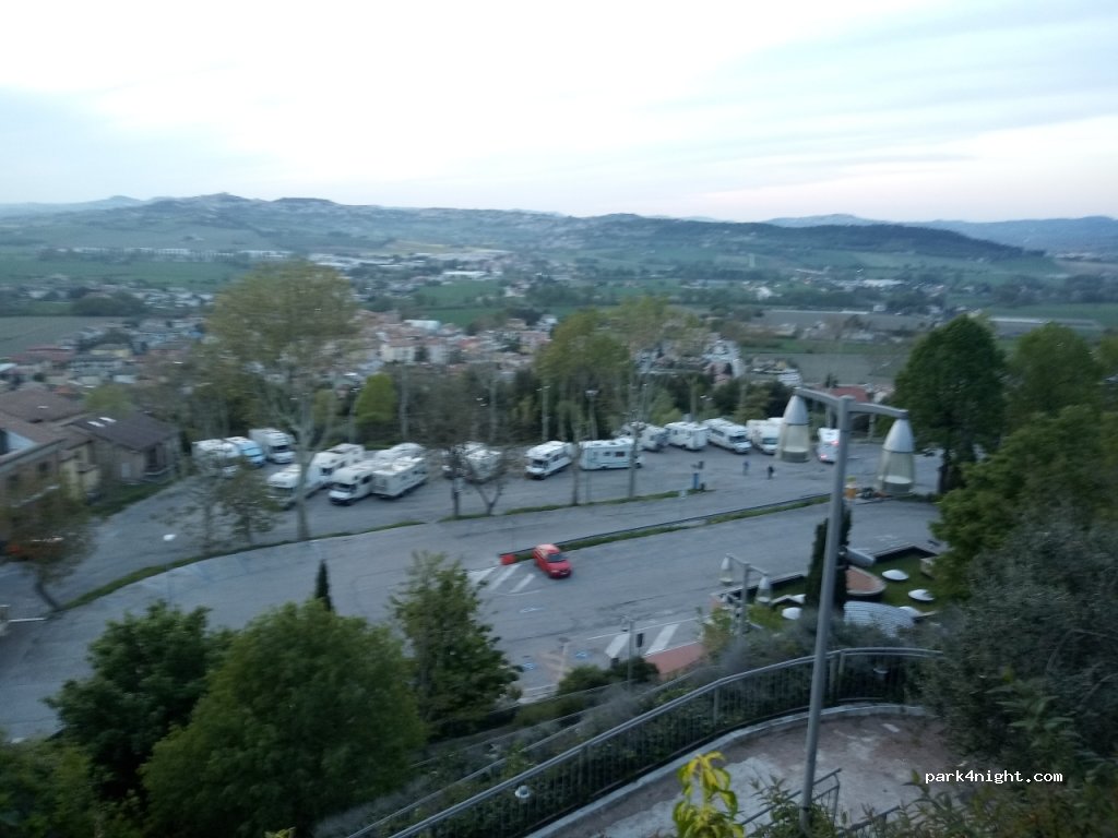 (60025) Loreto - 6 Piazzale Benedetto XV — foto