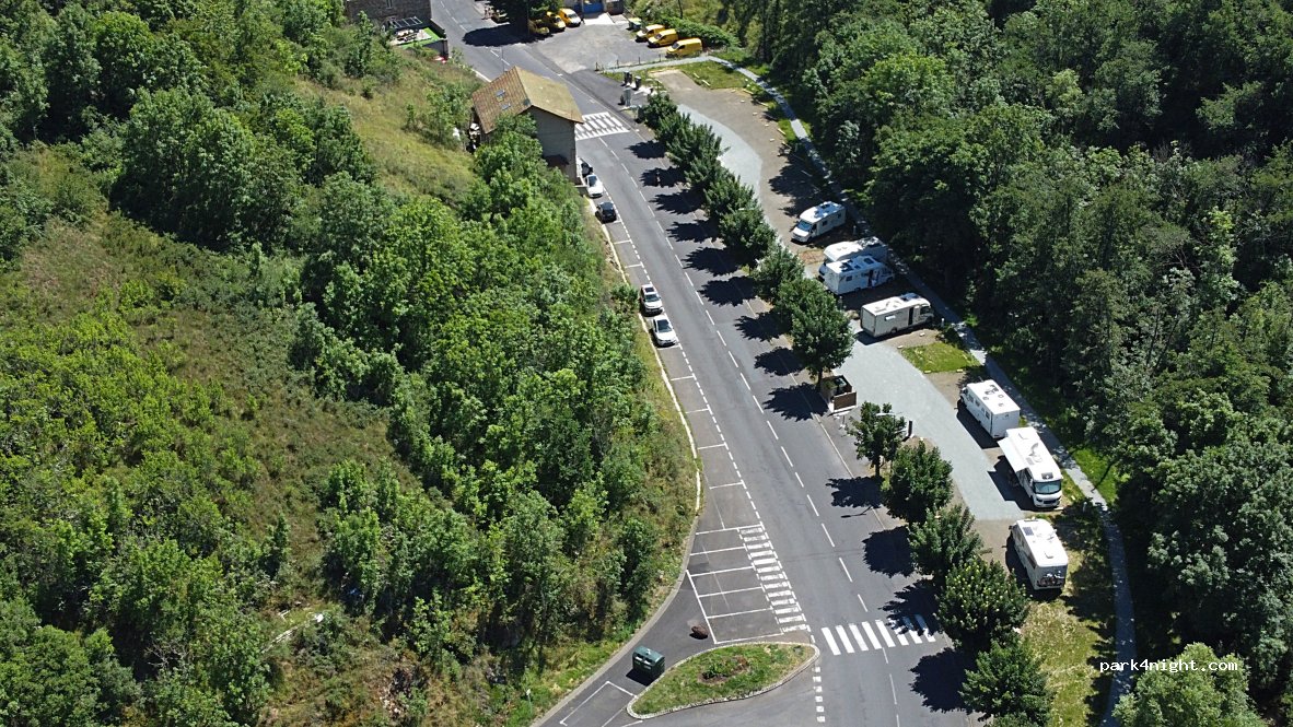 (63710) Saint-Nectaire - 4 Avenue Jean Giraudon — foto 3