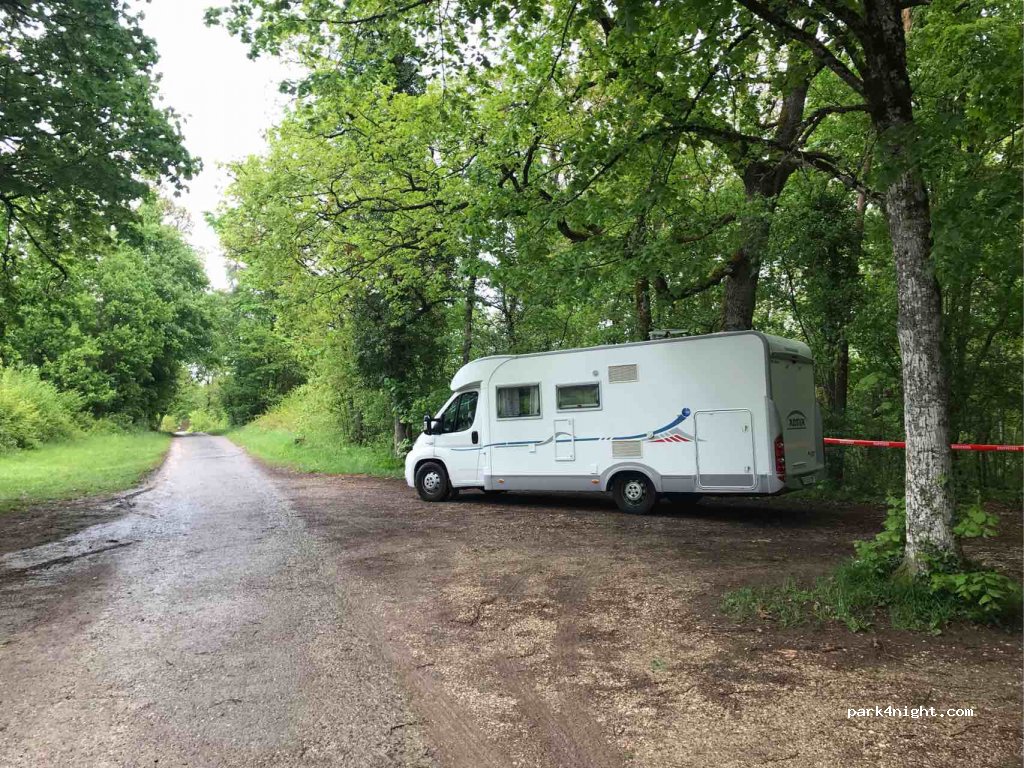 (1354) Montcherand - Unnamed Road — foto