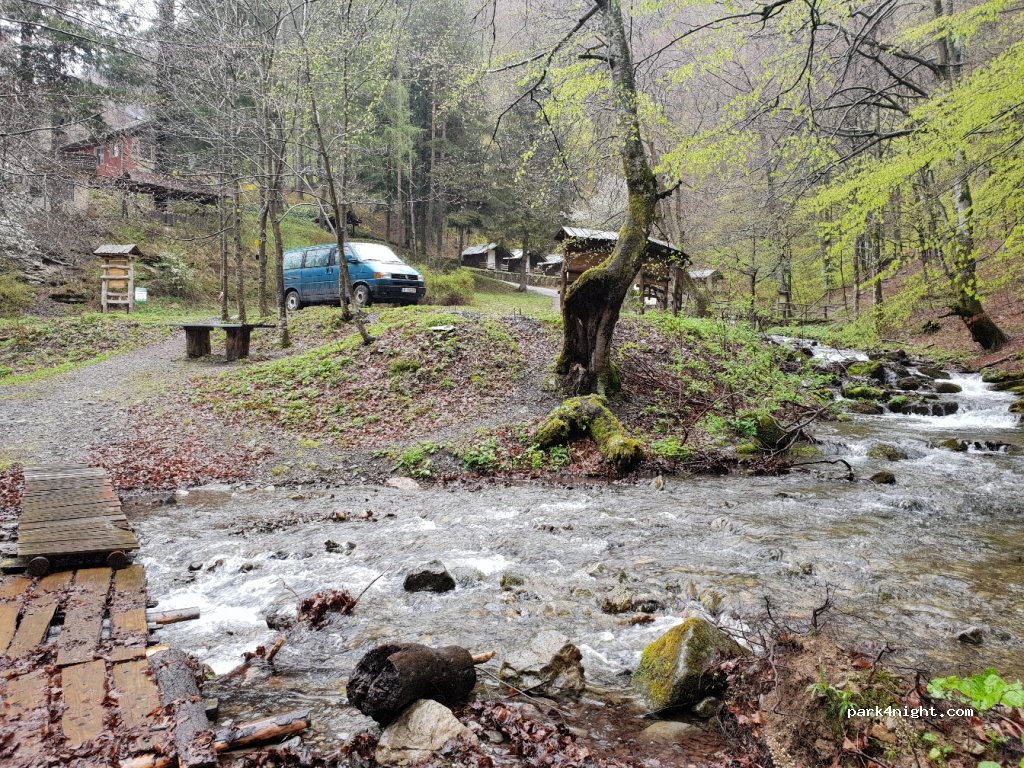 (5661) Chiflik - Unnamed Road — foto 2