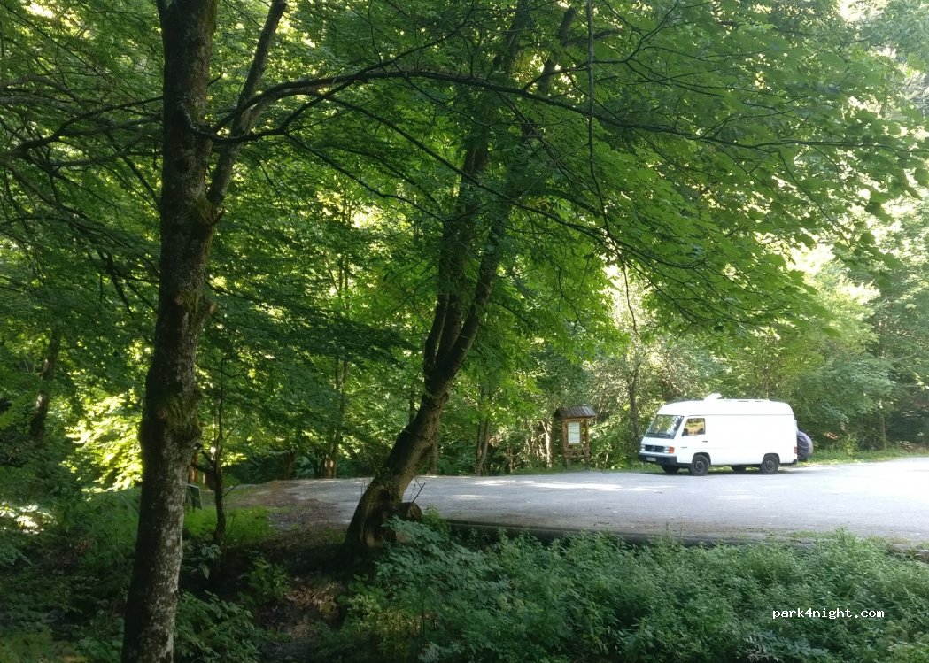 (5661) Chiflik - Unnamed Road — foto 3