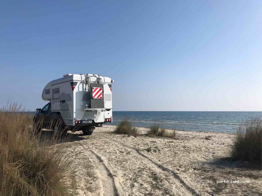 (600 62) Paralia Korinou - Unnamed Road — foto
