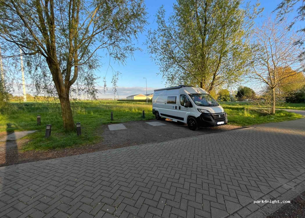 (2151 MR) Nieuw-Vennep - 1800 IJweg — foto