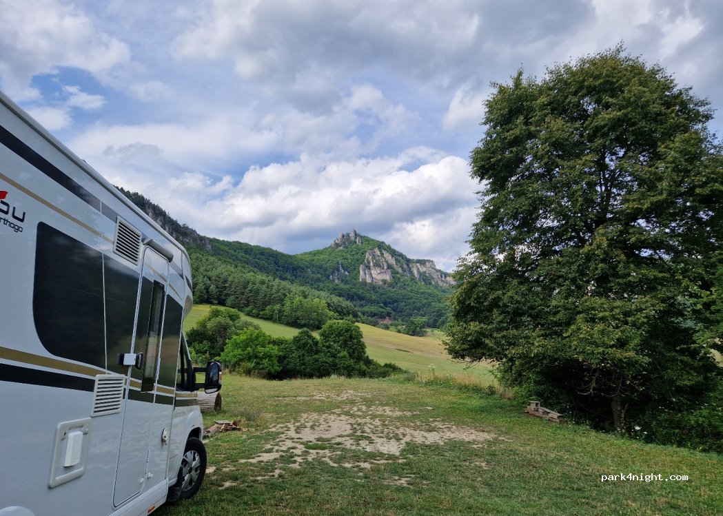 Koliba pod skalami — foto 2