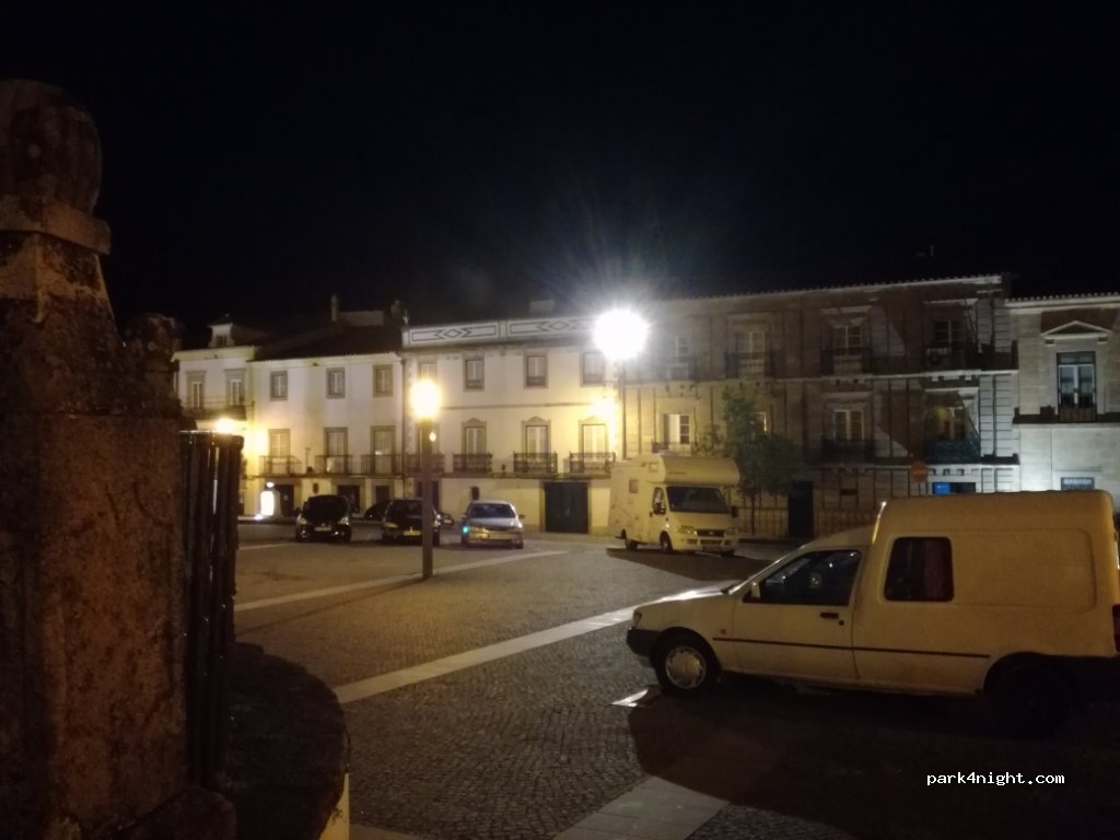 (7320-148) Castelo de Vide - 32 Largo Capitão Fernando Salgueiro Maia — foto