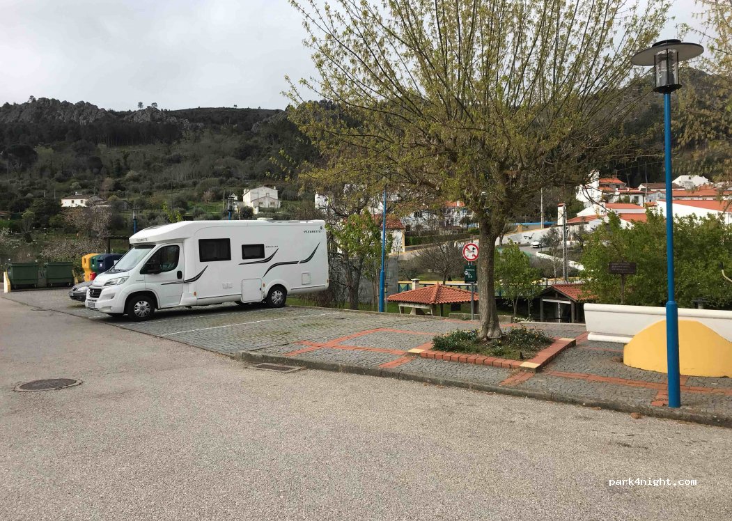 (7320) Castelo de Vide - 40 Praceta Amadeu Canário — foto 2