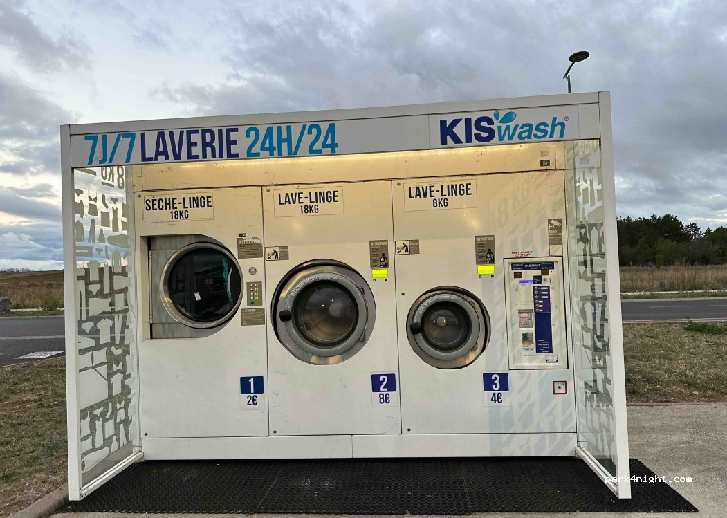 (63340) Saint-Germain-Lembron - Route du Breuil — foto 2