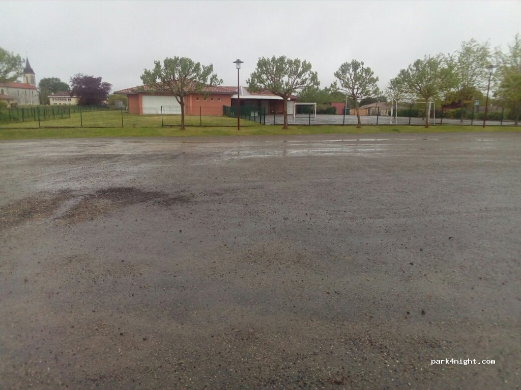 (40120) Pouydesseaux - 56 Chemin du Lacay — foto