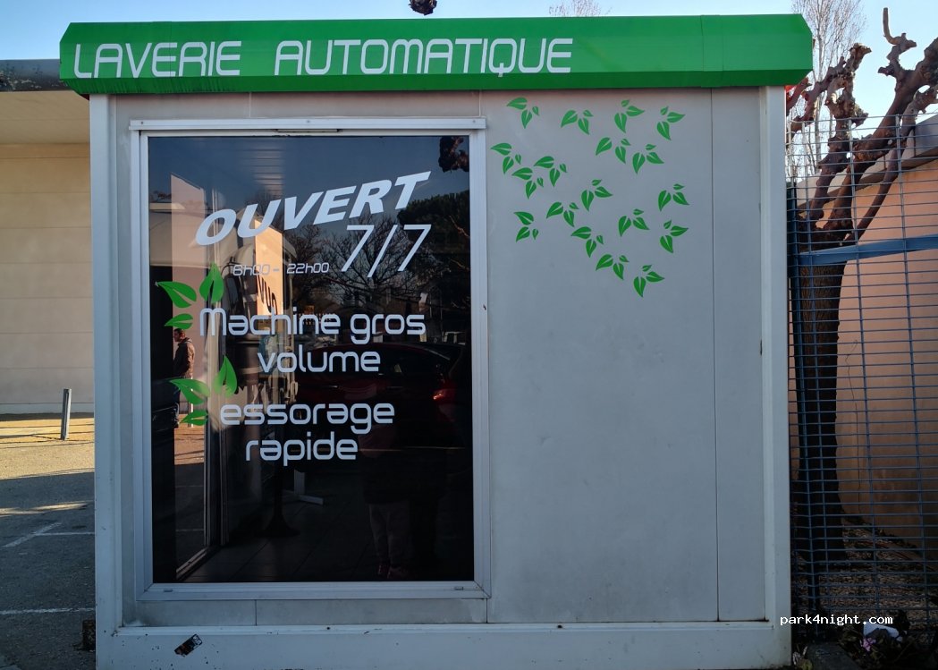 (13150) Tarascon - 11 Rue du Pressoir — foto 3