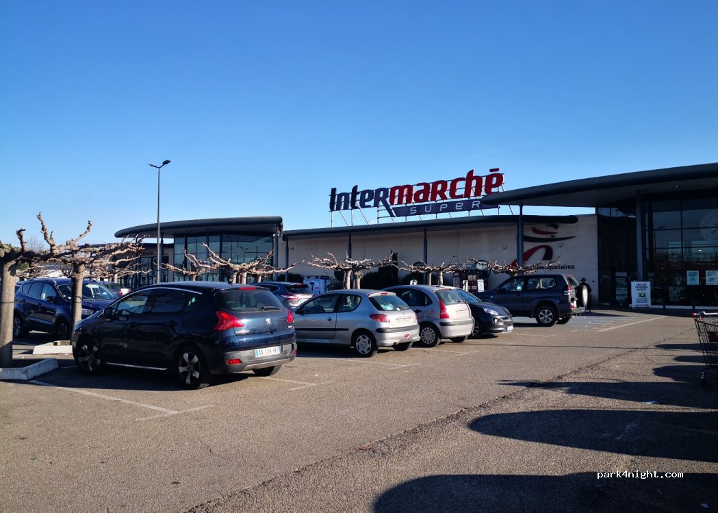 (13150) Tarascon - 11 Rue du Pressoir — foto 4