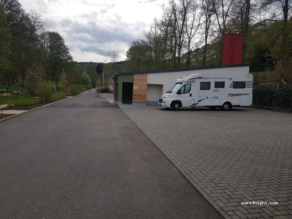 (65307) Bad Schwalbach - 21 Reitallee — foto