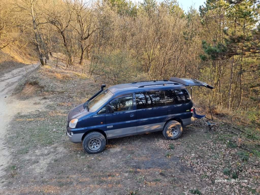 (2014) Csobánka - Unnamed Road — foto 2