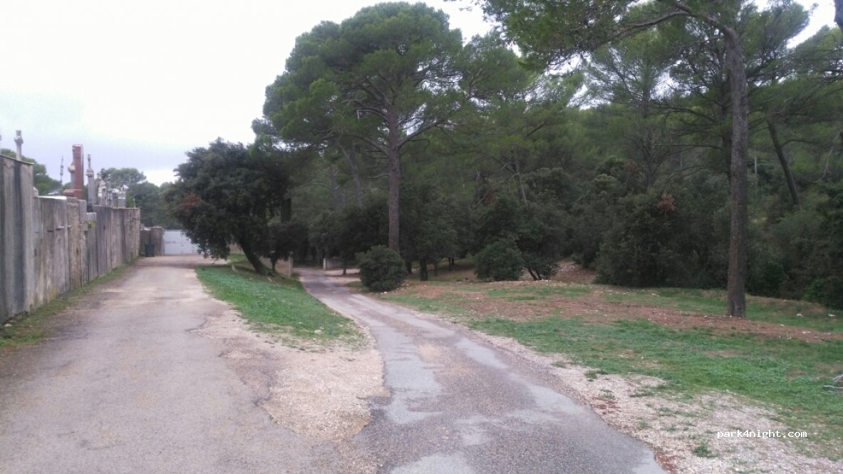 (13830) Roquefort-la-Bédoule - 5003F Avenue de l'Armée d'Afrique — foto 2