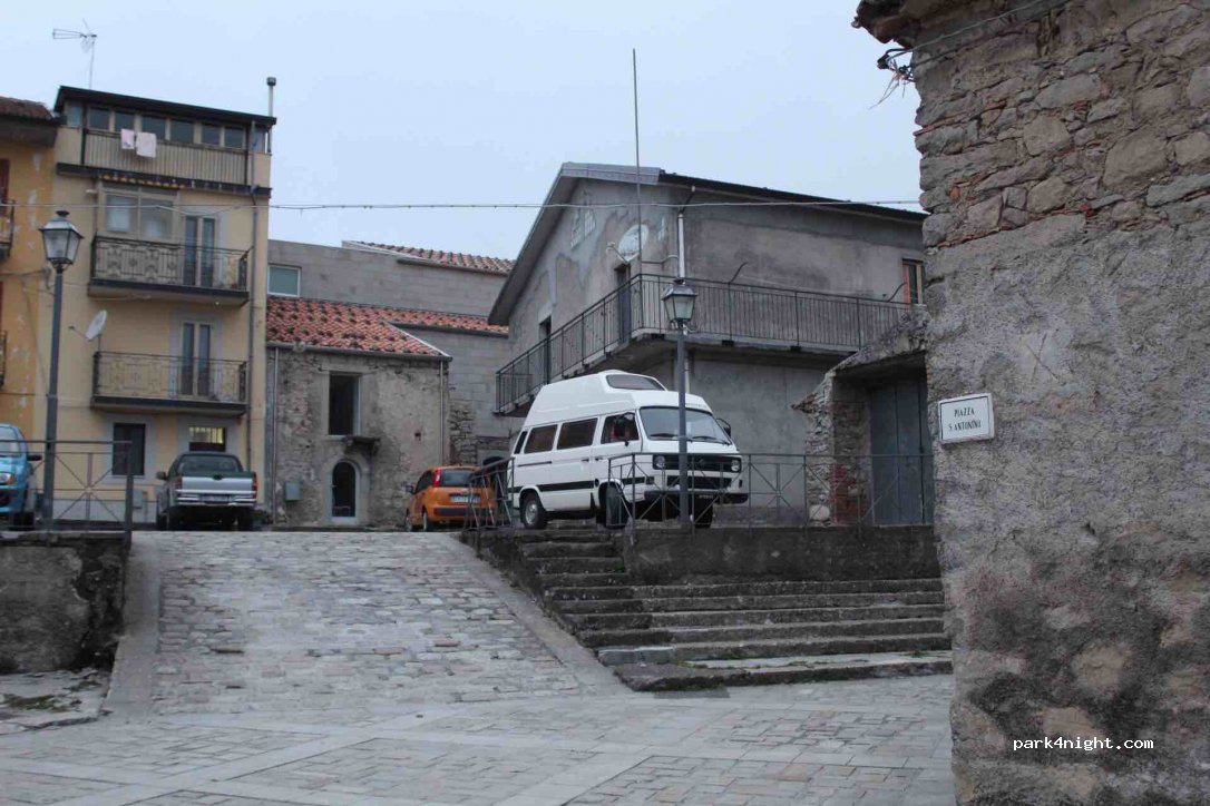 (98030) Floresta - 12 Via Sant Antonino Castello — foto