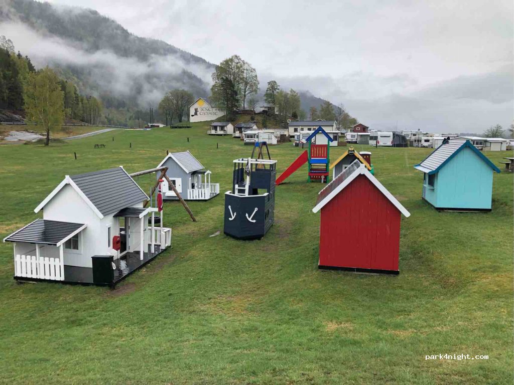 Neset Camping — foto