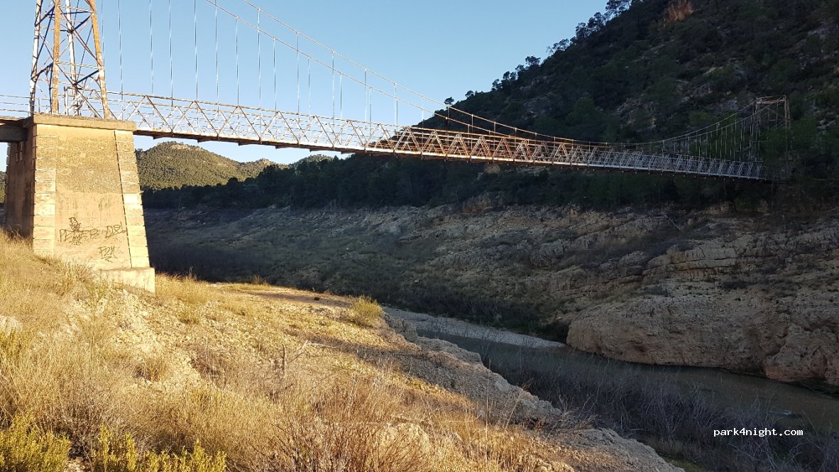 (02486) Yeste - Puente Colgante — foto
