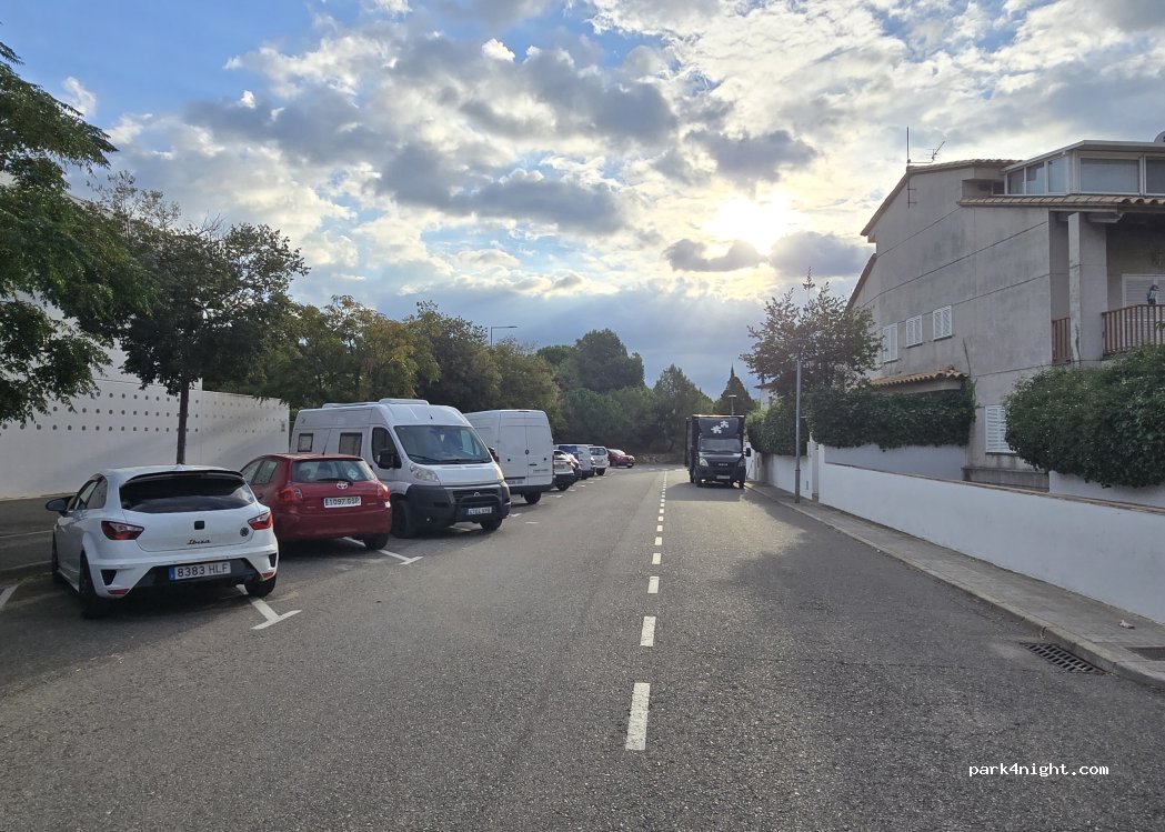 (08810) Sant Pere de Ribes - 2A Carrer Joan Cuadras — foto 3