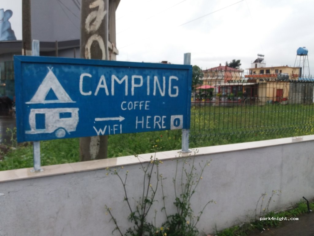 Bar Camping Landi — foto