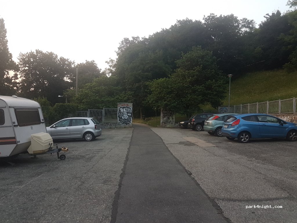 (10133) Torino - 185 Strada Comunale da San Vito a Revigliasco — foto