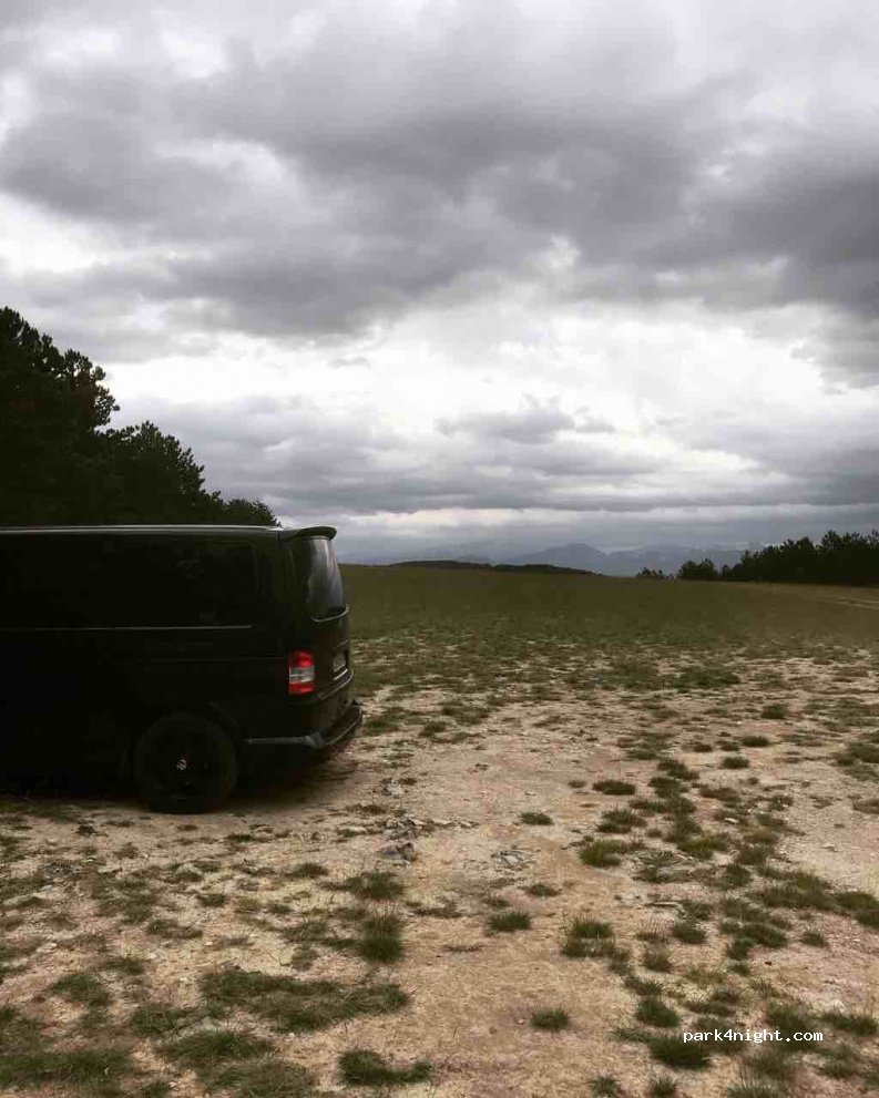 (05300) Châteauneuf-de-Chabre - Unnamed Road — foto 2