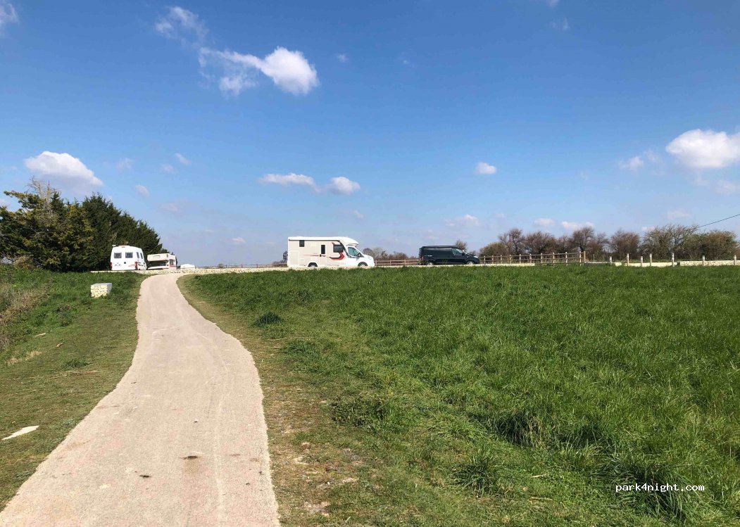 (17230) Charron - 18 Rue du Port — foto 2