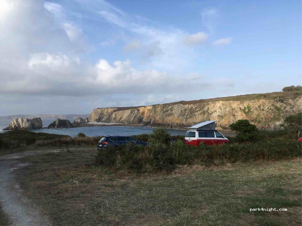 (29570) Camaret-sur-Mer - Rue du Toulinguet — foto 2