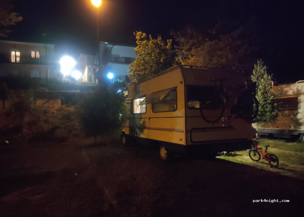 Area sosta camper Latronico — foto 3