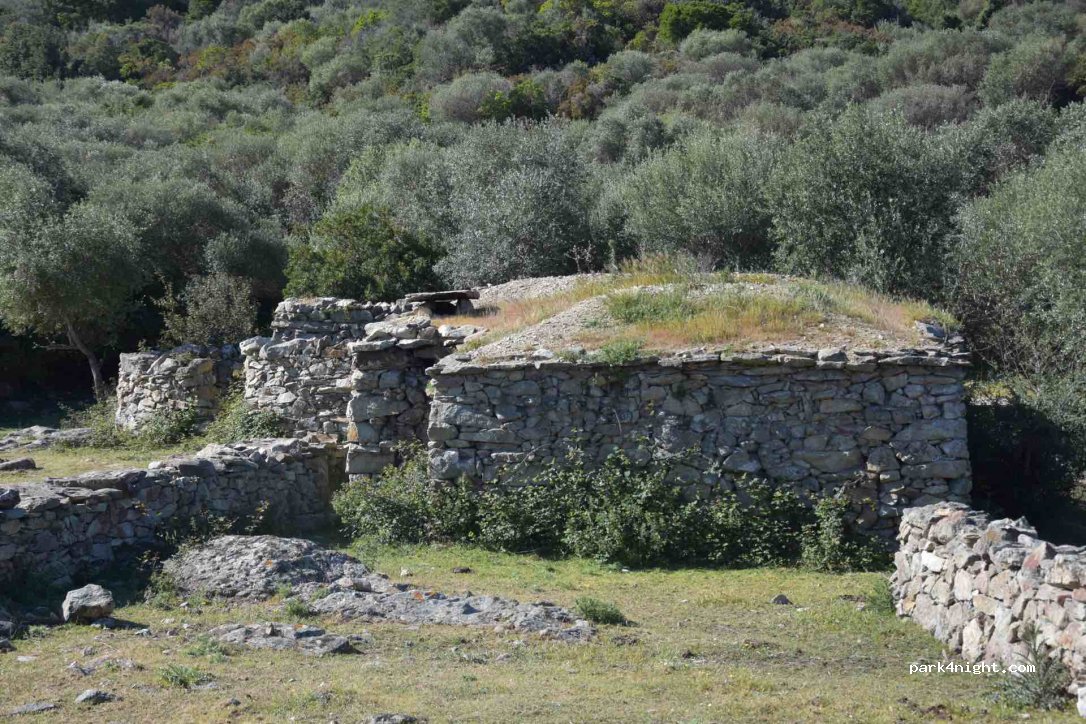 (20246) San-Gavino-di-Tenda - Unnamed Road — foto