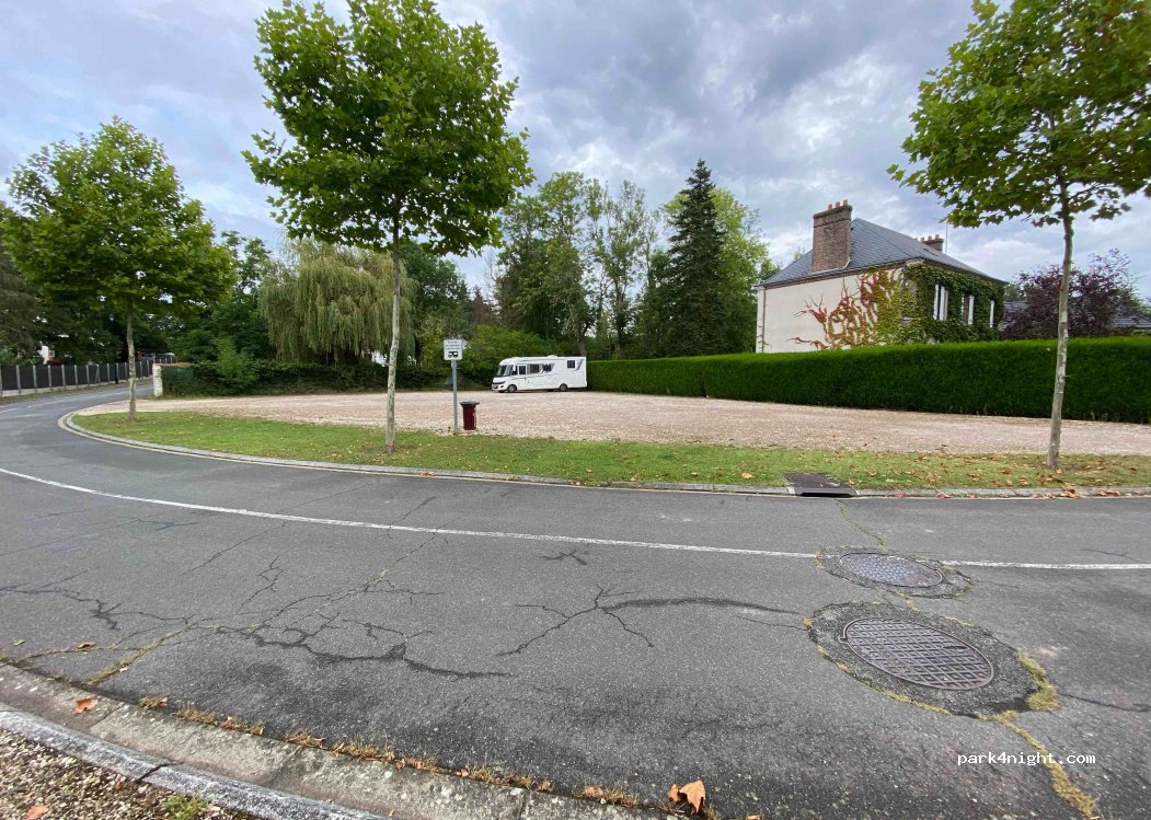 (45700) Montcresson - 23 Rue de l'Église — foto 2