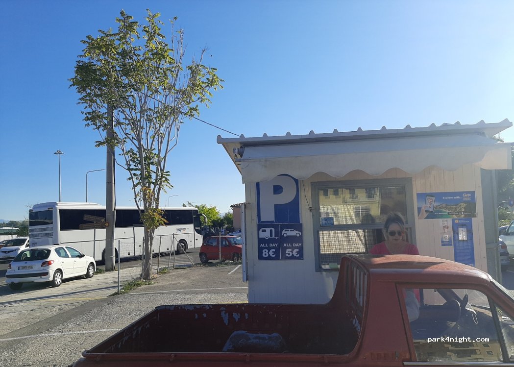 (491 00) Kerkira - 9 Lochagou Spiridonos Vlaikou — foto 2