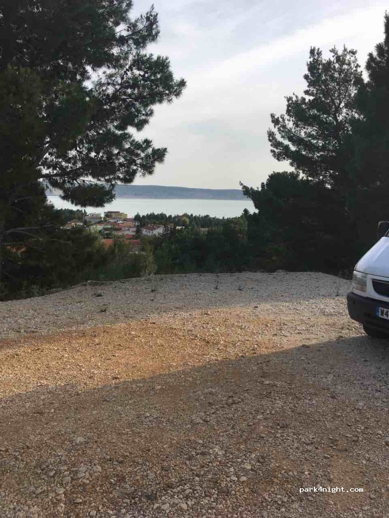 (23244) Starigrad - 57 Velebitska ulica — foto