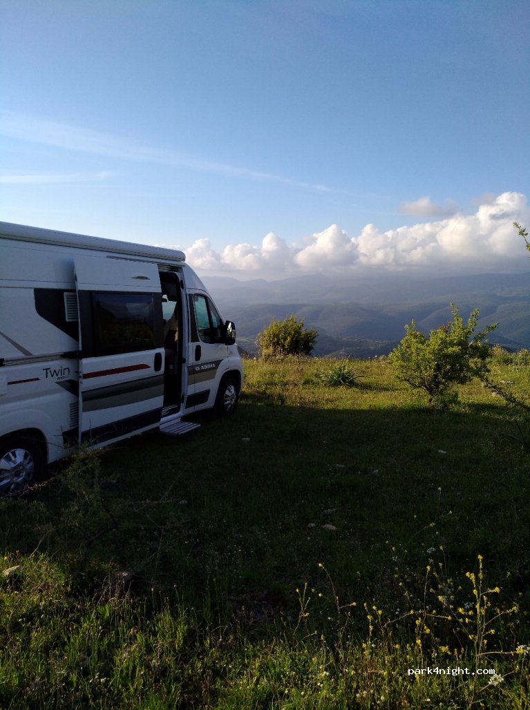 (270 61) Andritsena - Unnamed Road — foto