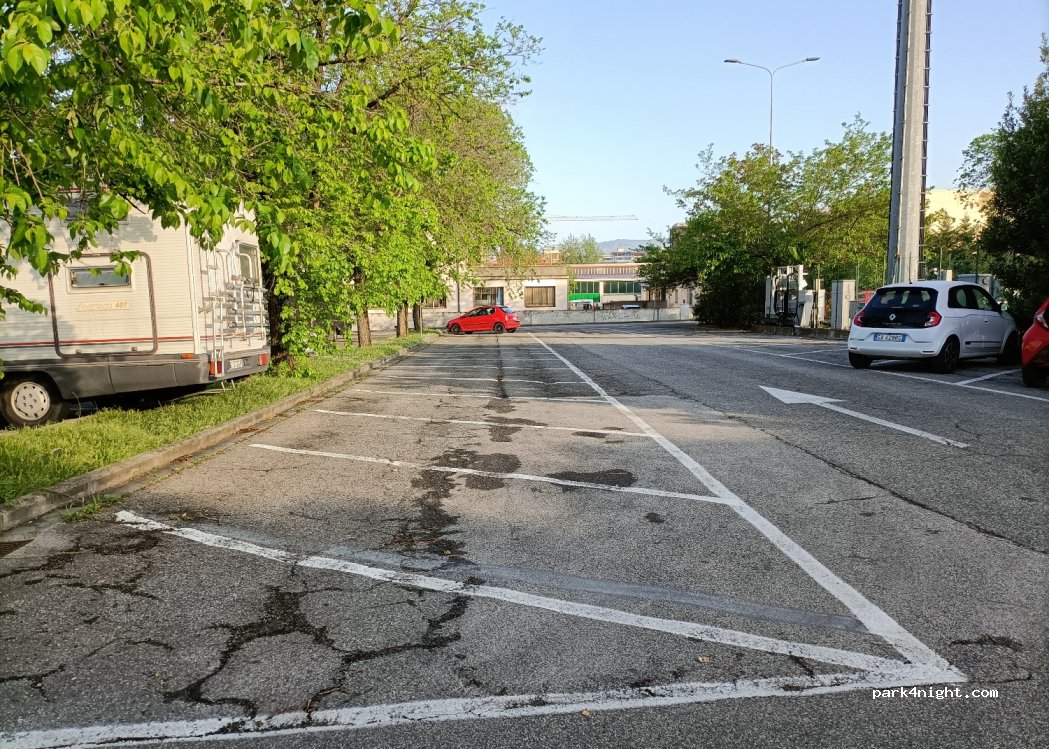 (50019) Sesto Fiorentino - 480 Viale L.Ariosto — foto