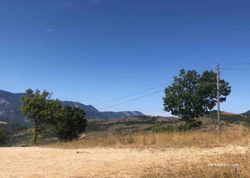 (04200) Noyers-sur-Jabron - Unnamed Road — foto