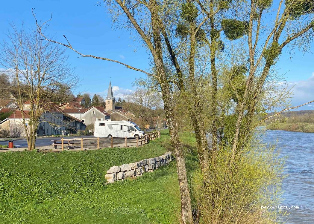 (25260) Longevelle-sur-Doubs - 45 Grande Rue — foto