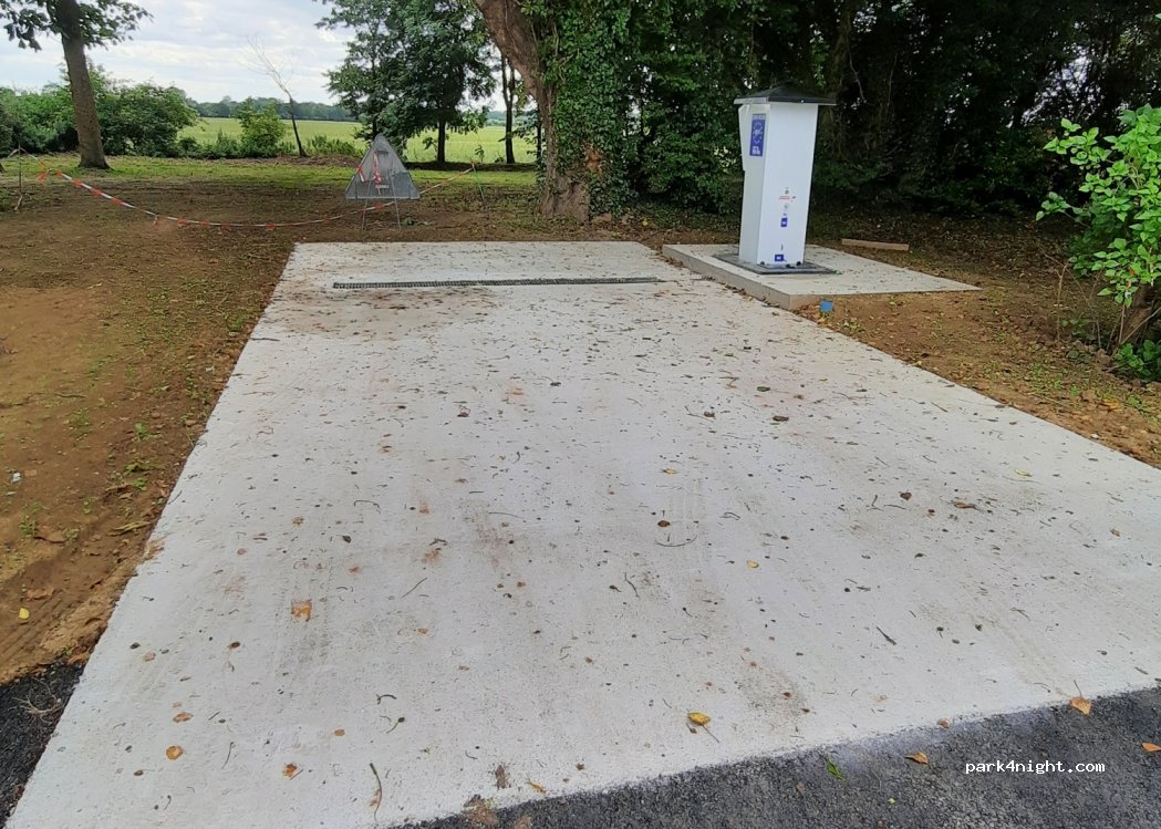 (14430) Beuvron-en-Auge - Avenue de la Gare — foto