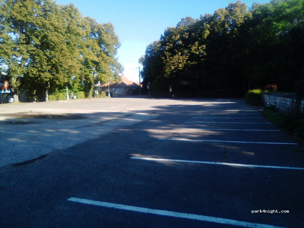 Parkovisko Arborétum Mlyňany — foto 3