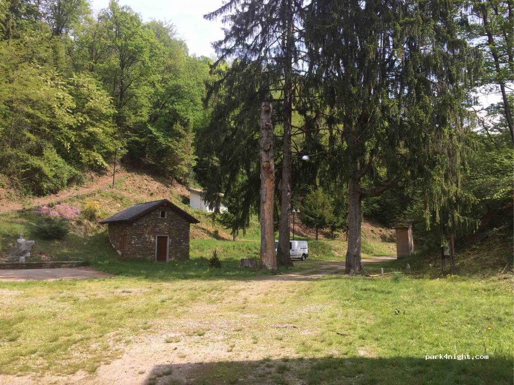 (28801) Cossogno - Via Arturo Marchionini — foto